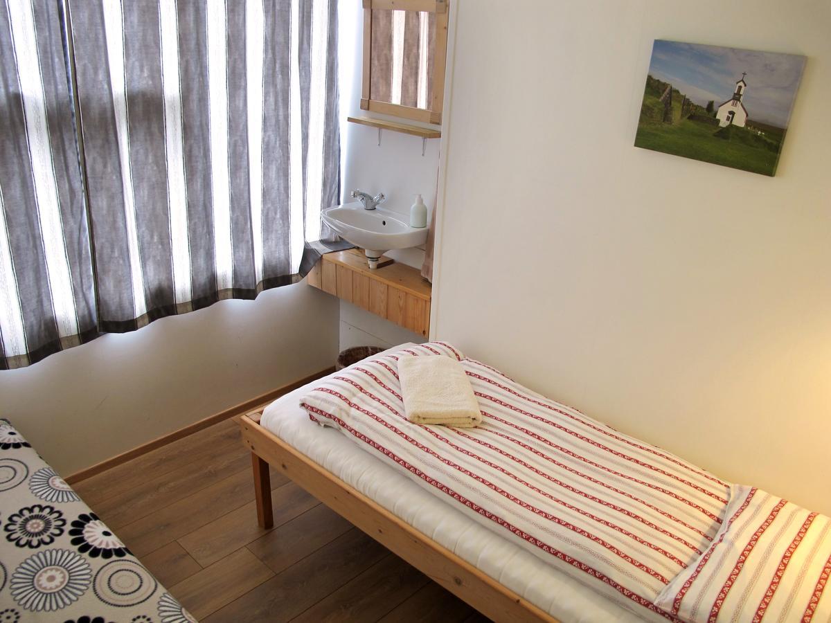Guesthouse Husid Hlitharendi Exterior photo